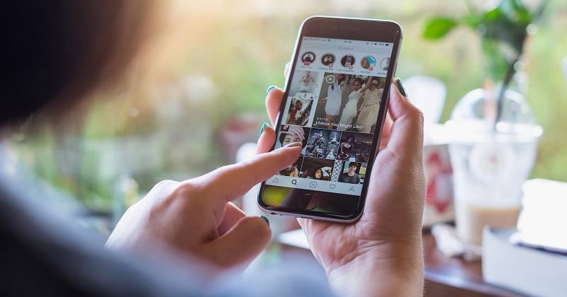 Instagram Decides To Not Alert Users When Screenshots Are Taken